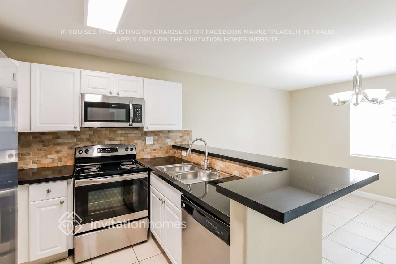 13412 Sw 255th Ter - Photo 7 of 17