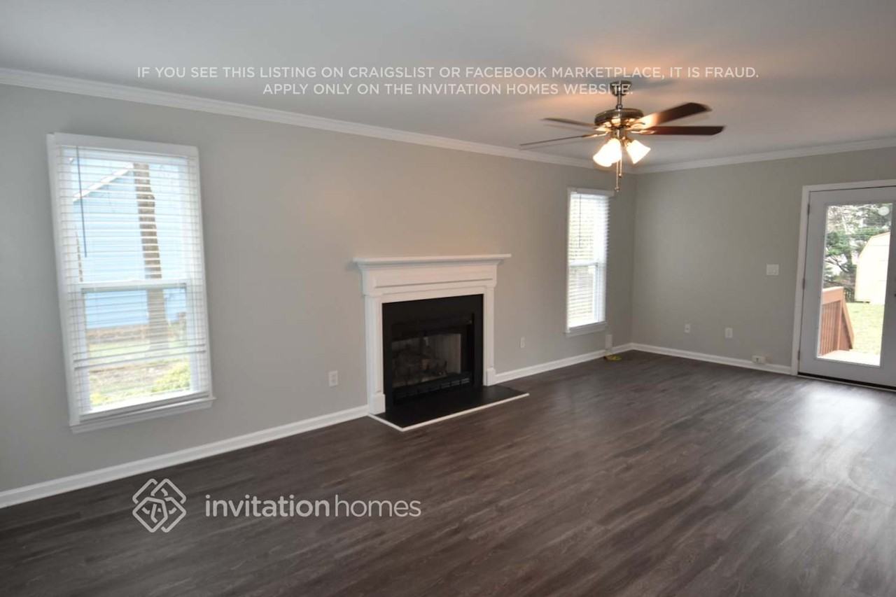 3349 Daingerfield Dr - Photo 5 of 13