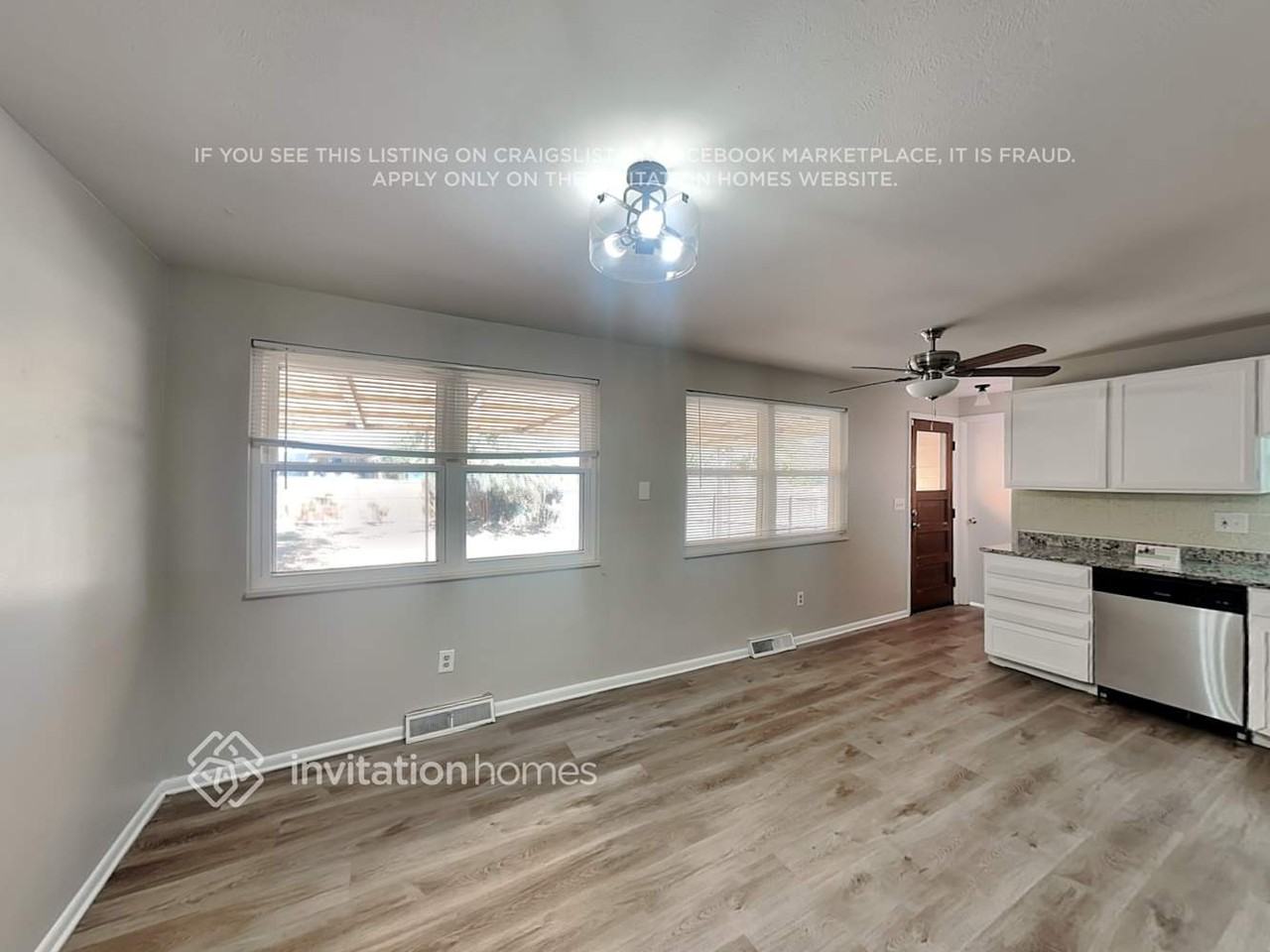 7113 W Hinsdale Dr - Photo 6 of 21