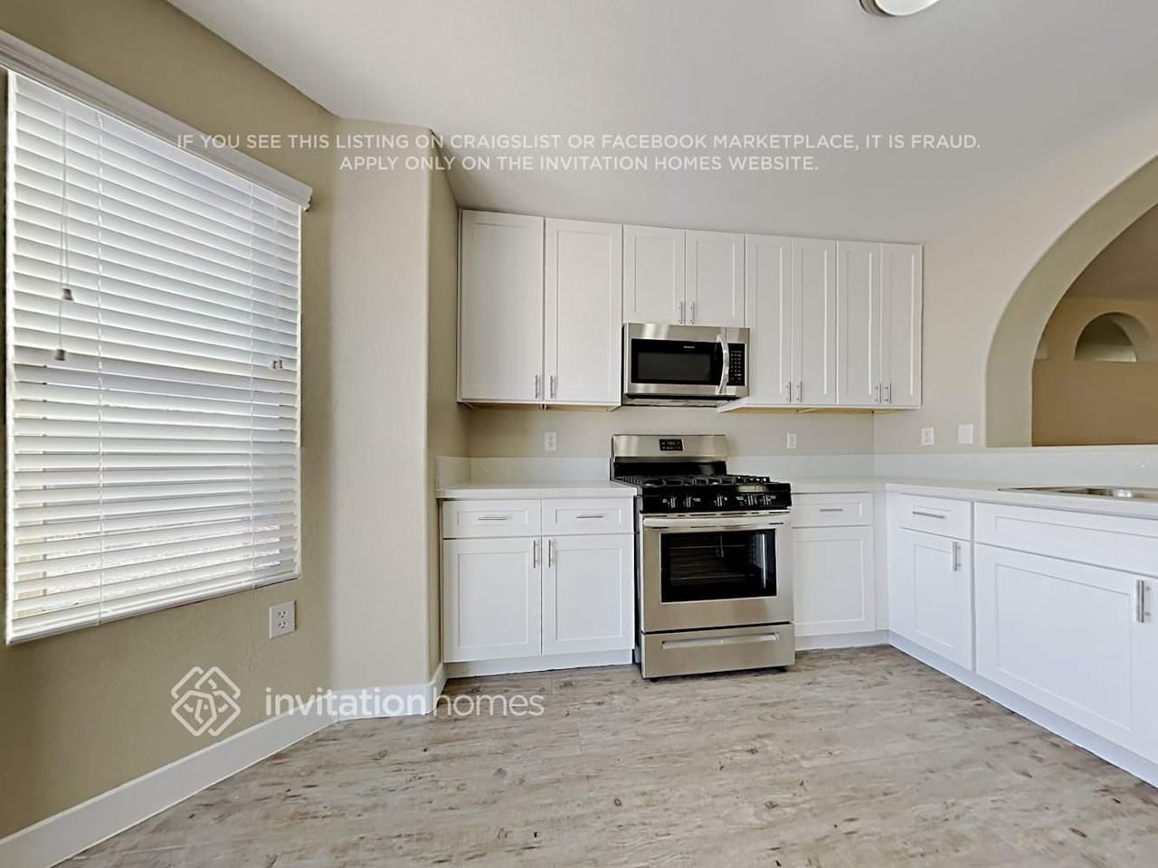 7836 Sedalia St - Photo 6 of 18