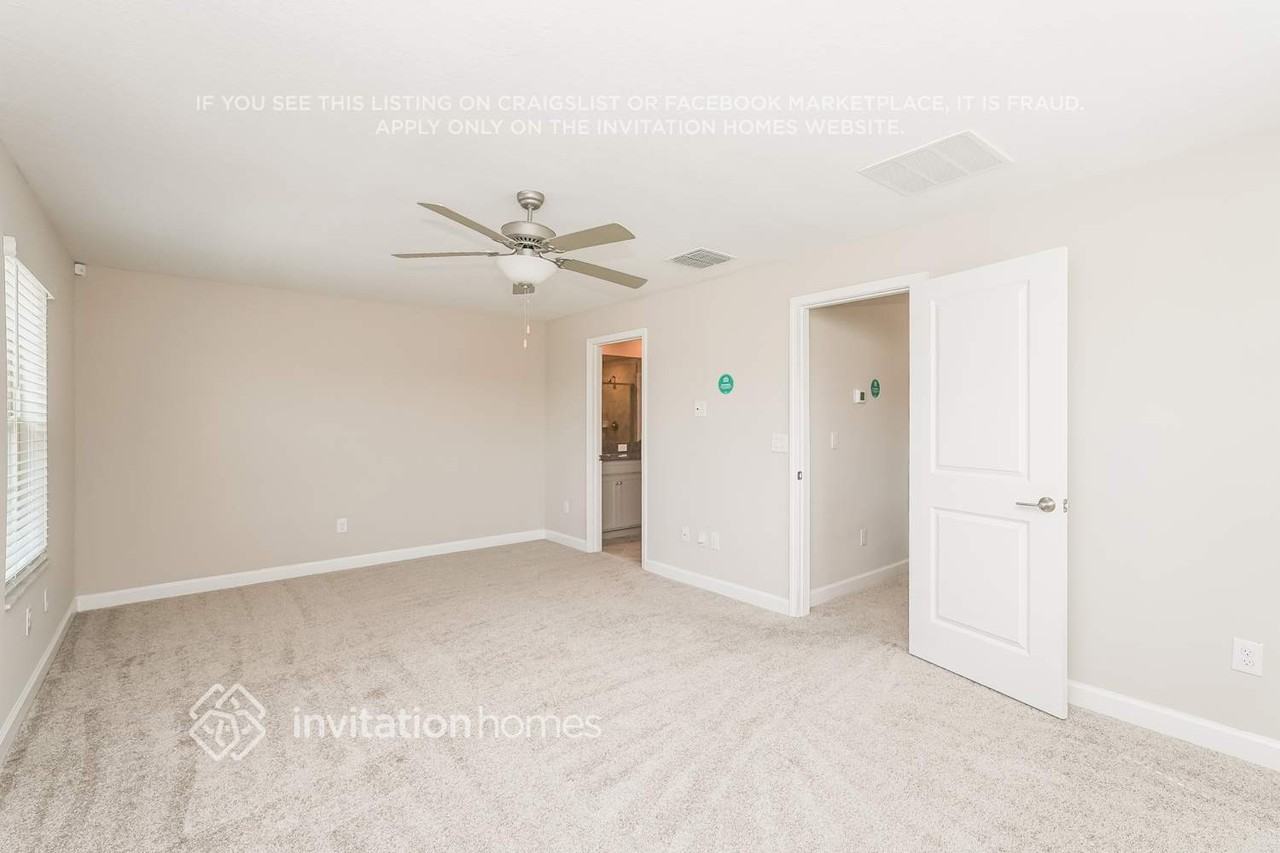 2900 Coach Manors Way - Photo 5 of 25