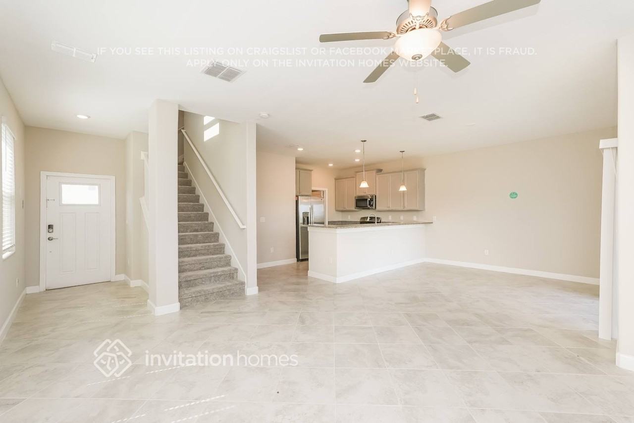 2900 Coach Manors Way - Photo 6 of 25