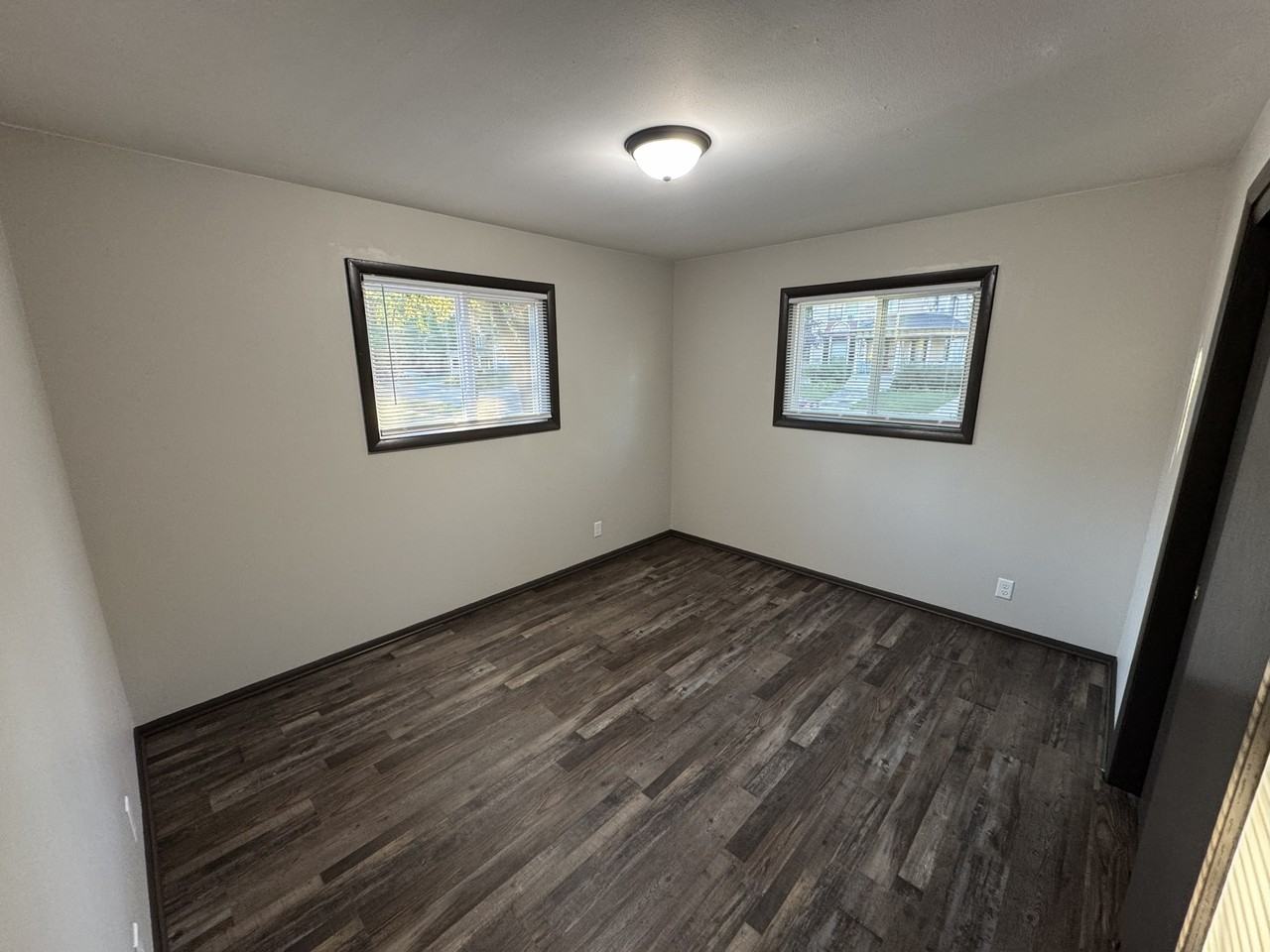 828 East Milwaukee Street - Photo 5 of 7