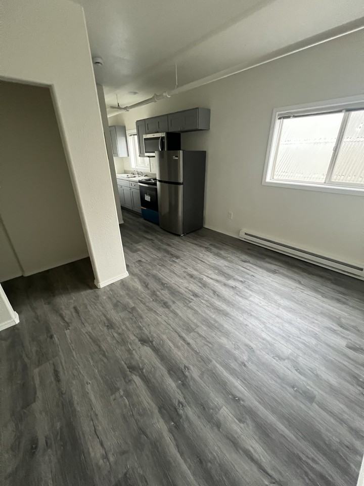 411 Mission St. - Photo 2 of 4