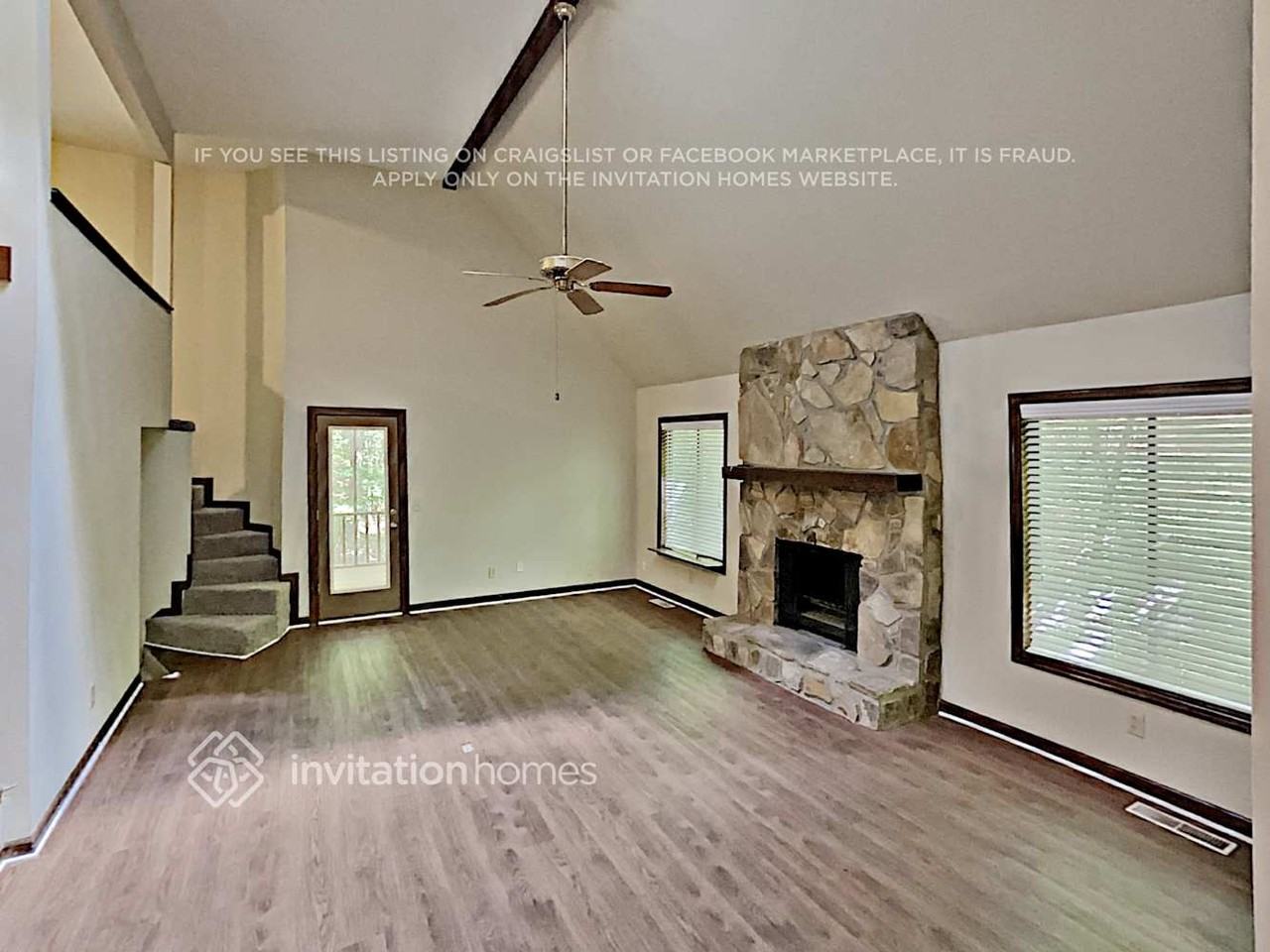 1050 Rockcrest Dr - Photo 2 of 20