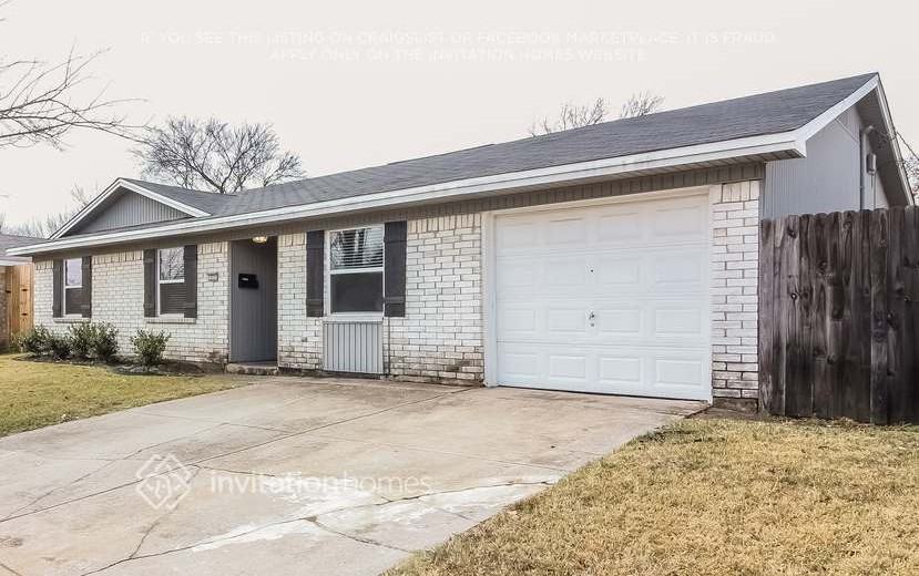 1231 Rutherford Dr - Photo 2 of 15