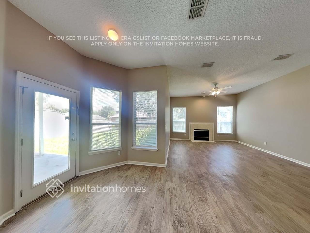 1029 Deer View Ln - Photo 6 of 19