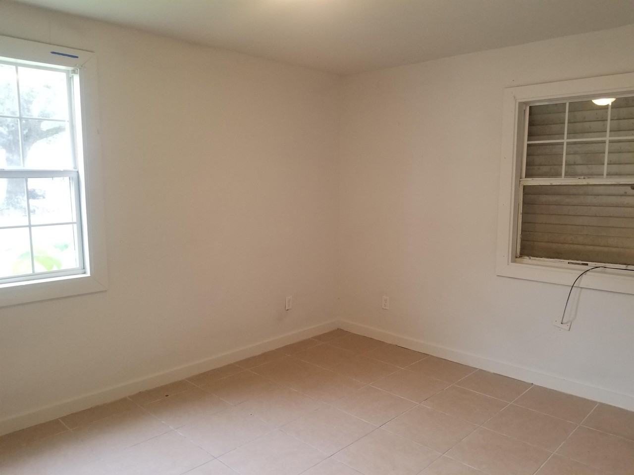 4710 Saint Anthony Ave #1 - Photo 4 of 7