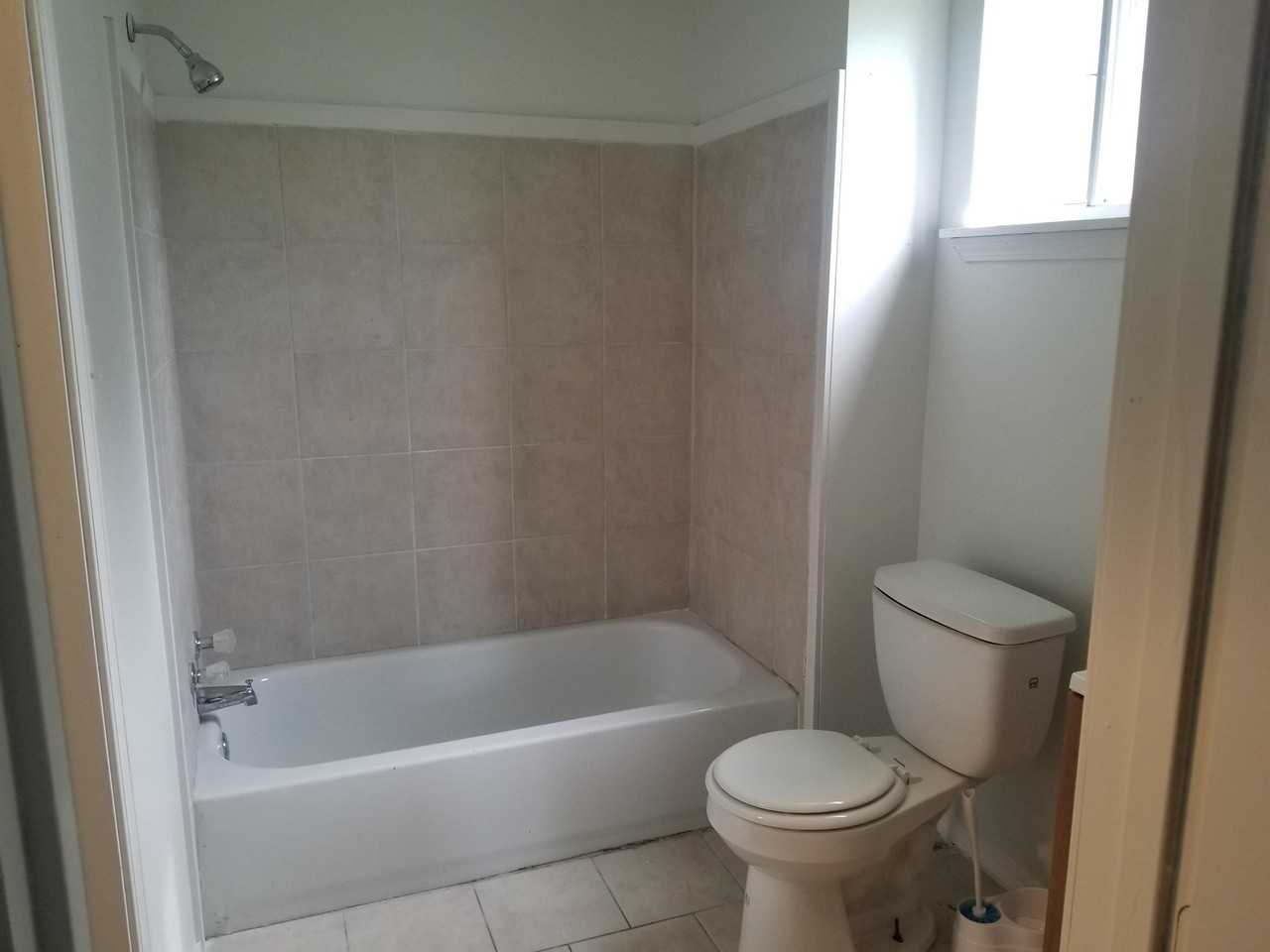 4710 Saint Anthony Ave #1 - Photo 5 of 7