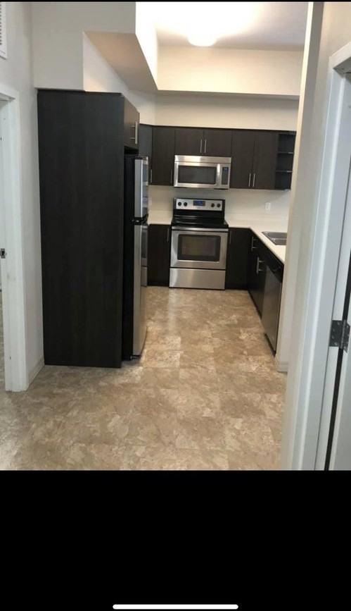 500 Waterfront Dr - Photo 2 of 9