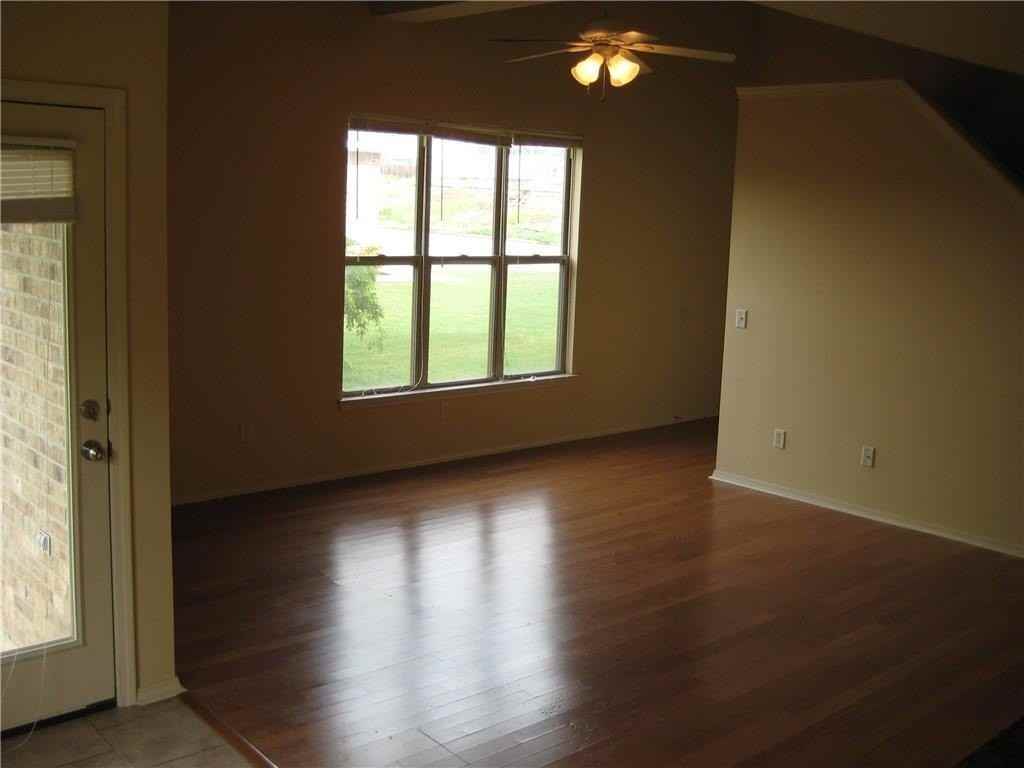 3404 Sw Deerfield Blvd #2 - Photo 2 of 13