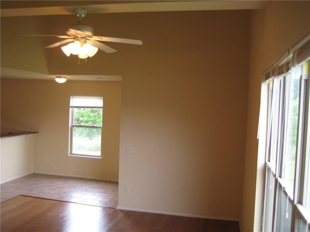 3404 Sw Deerfield Blvd #2 - Photo 3 of 13