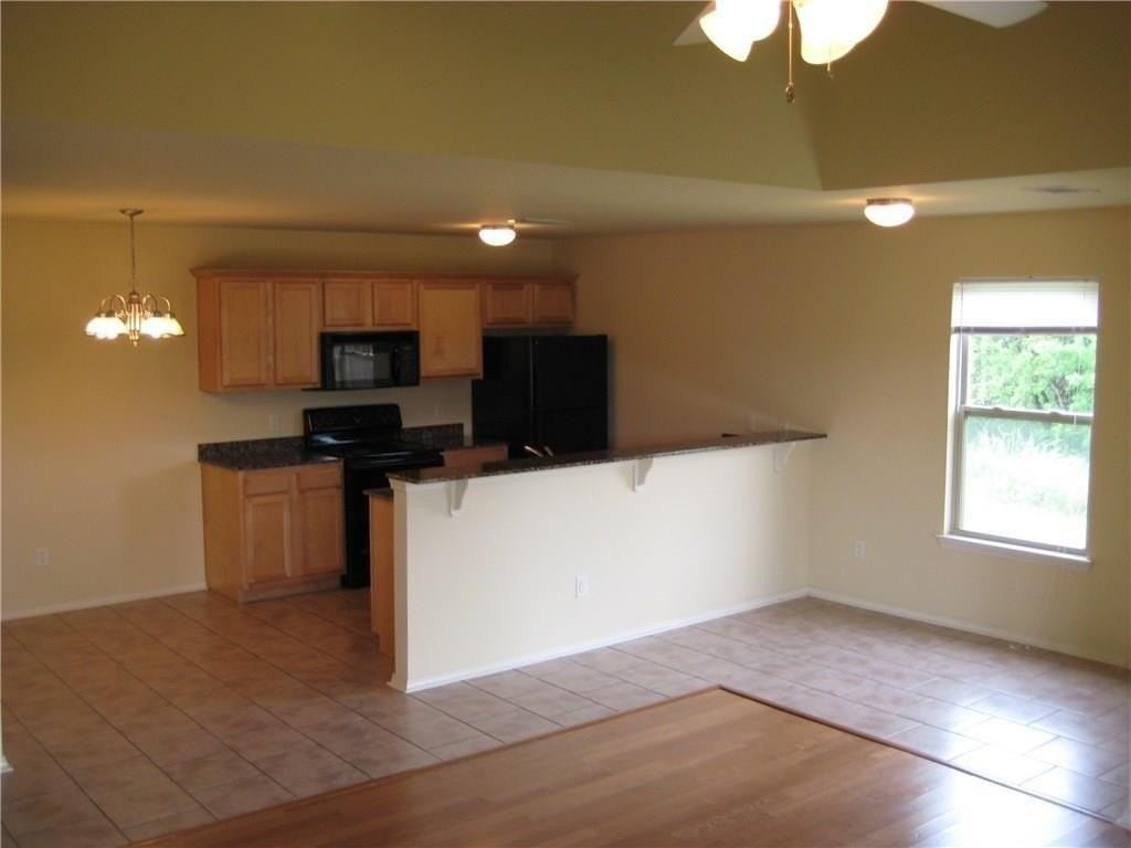 3404 Sw Deerfield Blvd #2 - Photo 4 of 13