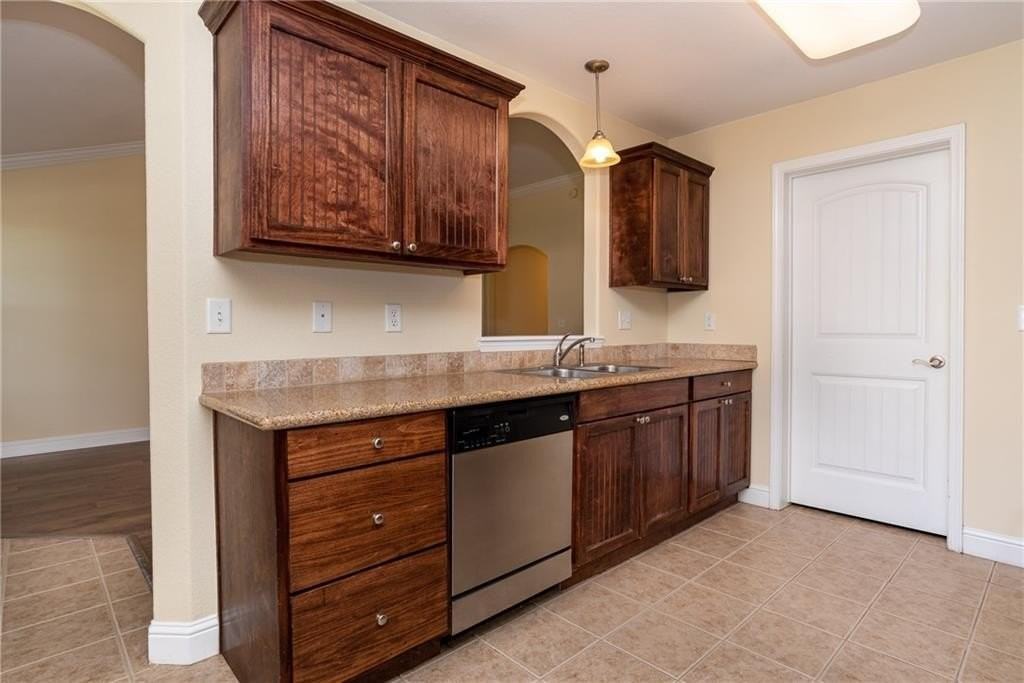 2804 S C St - Photo 4 of 15