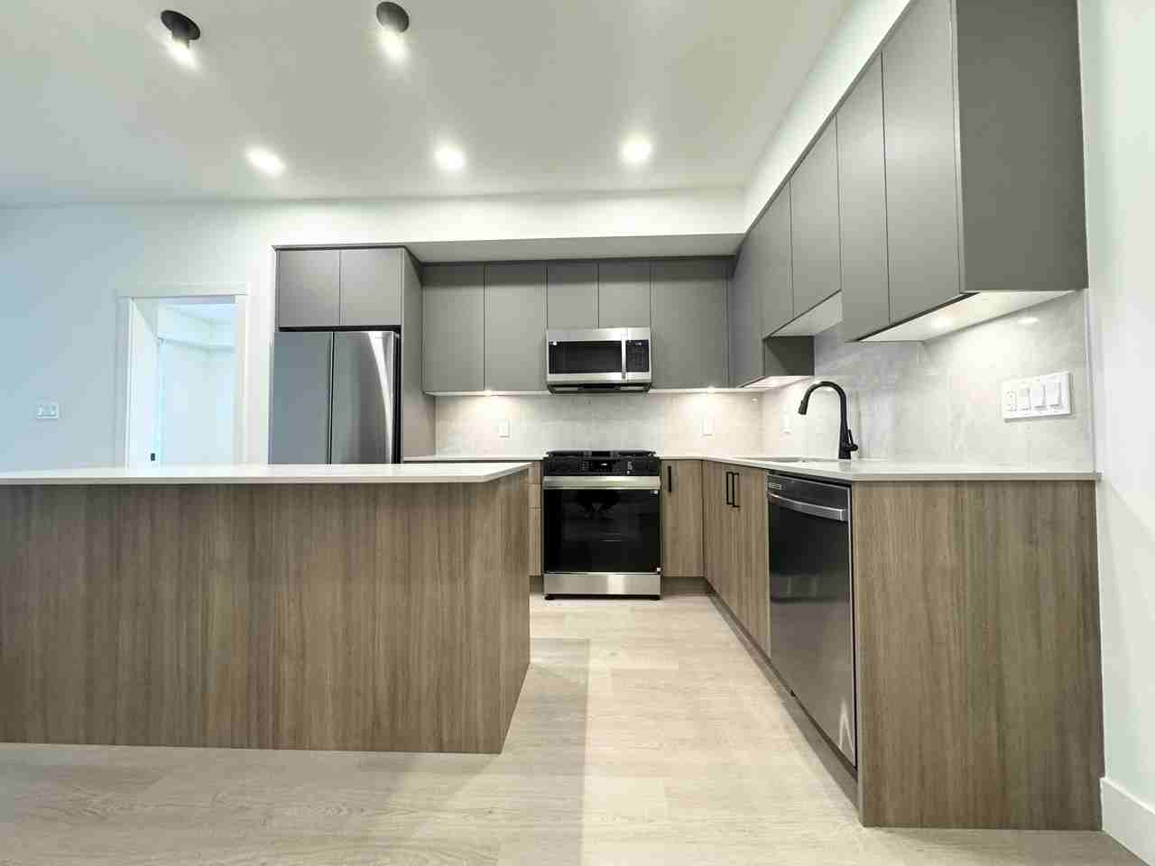 8230 208B Street #3xx - Photo 2 of 11