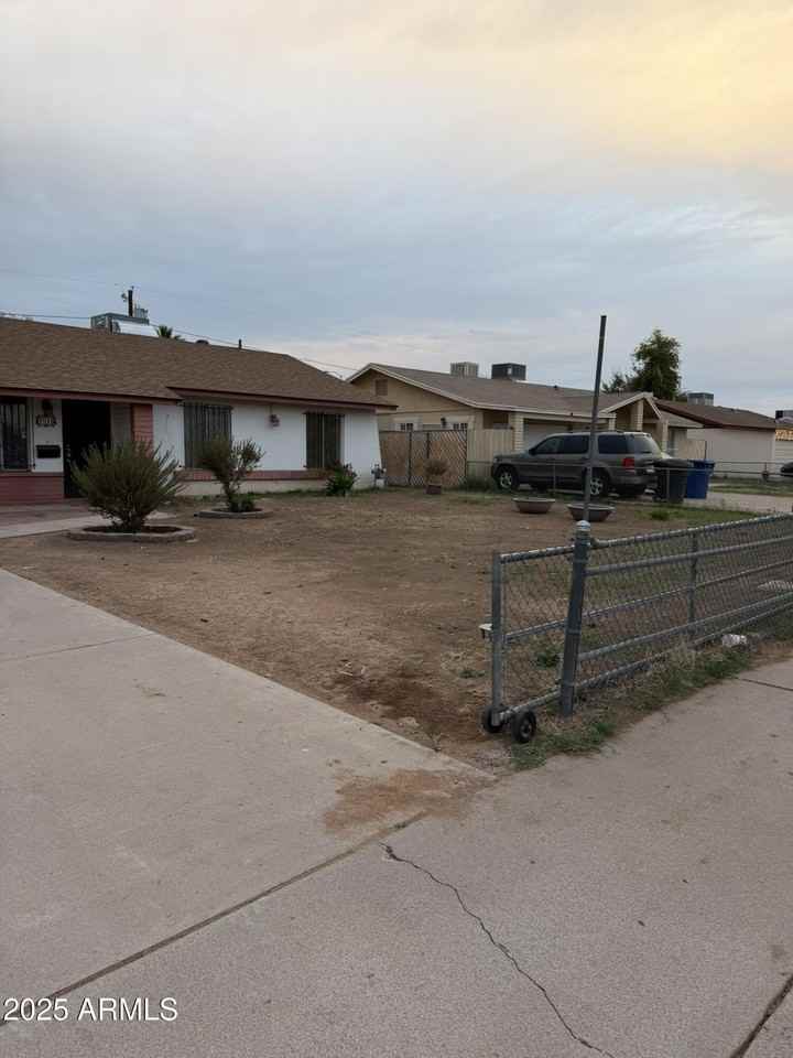 1516 W Pueblo Ave - Photo 2 of 32