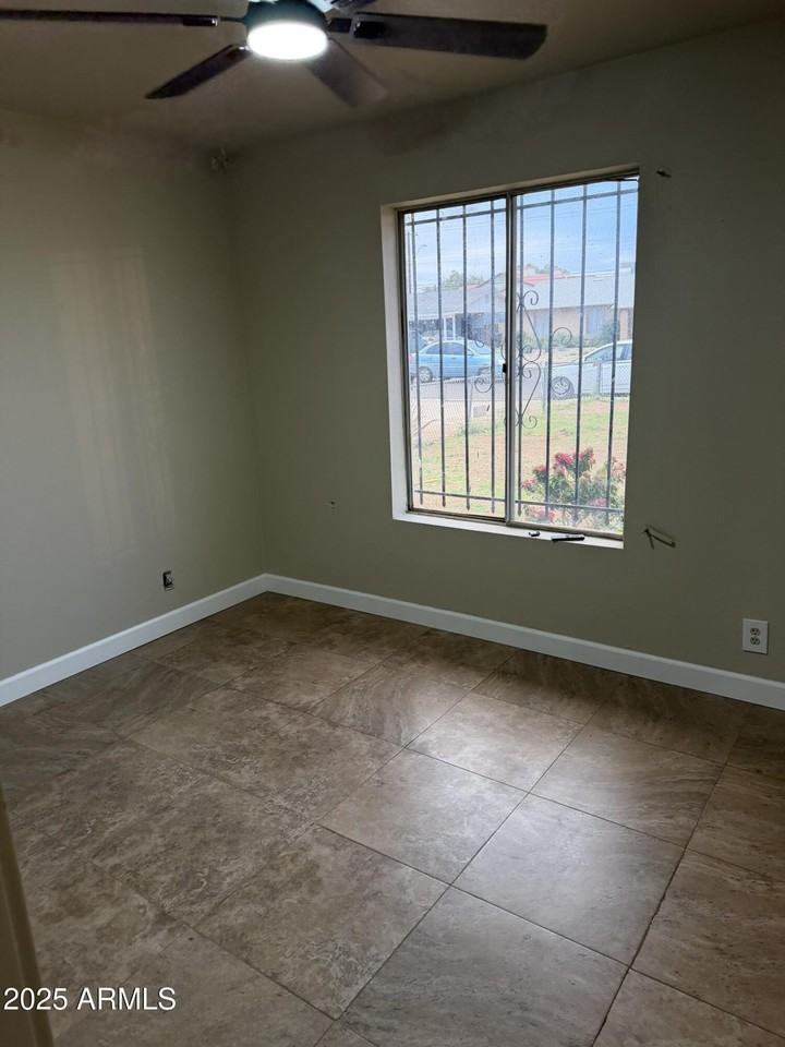 1516 W Pueblo Ave - Photo 7 of 32