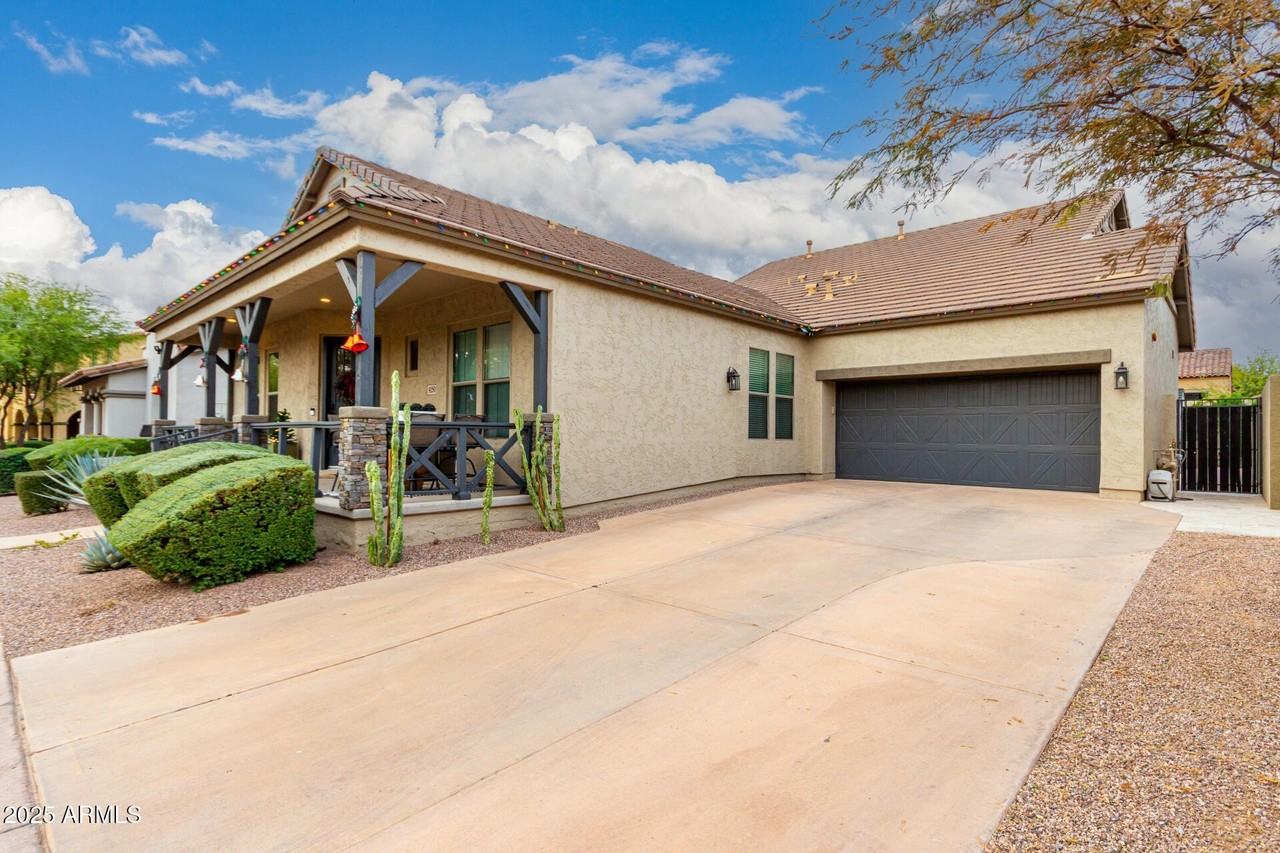 9250 E Via De Vaquero Dr - Photo 2 of 50