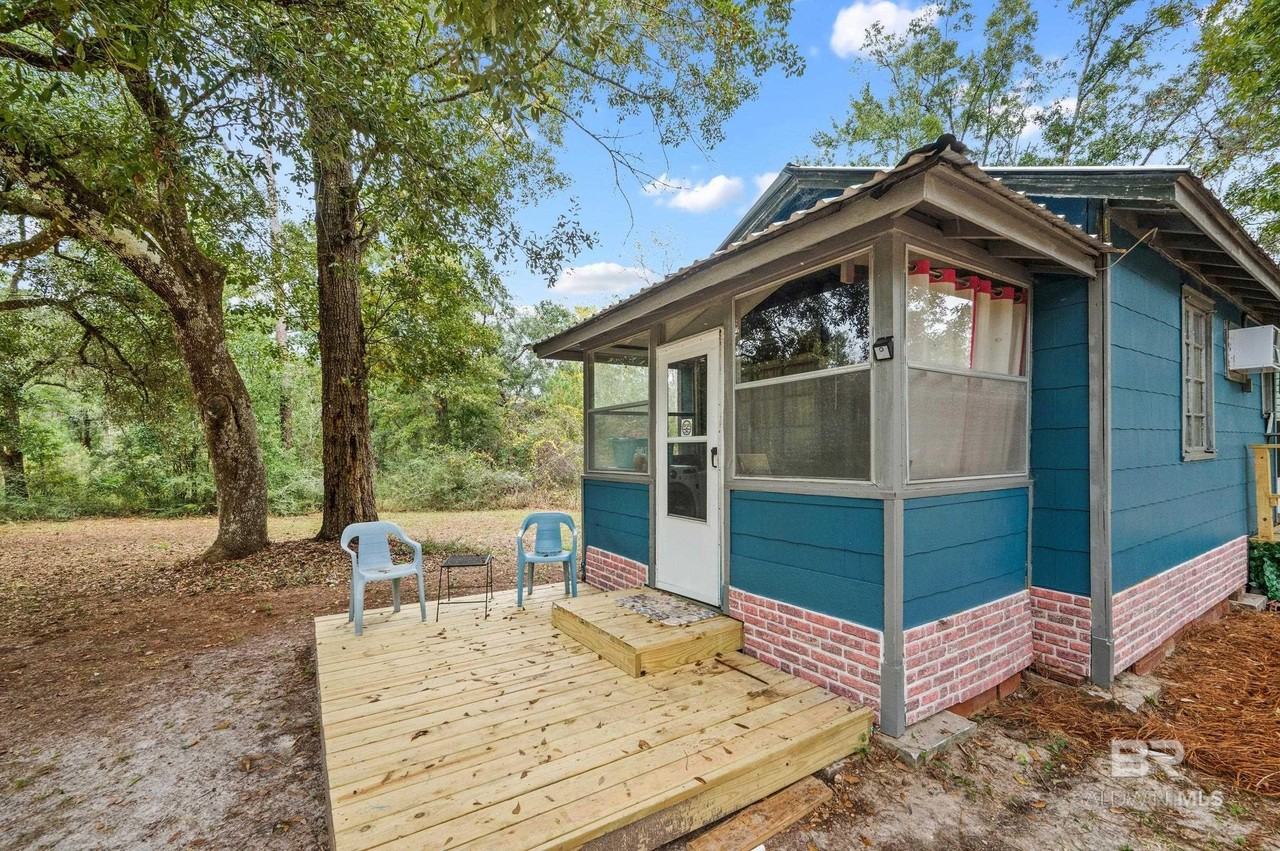 8600 Crawford Rd - Photo 4 of 30