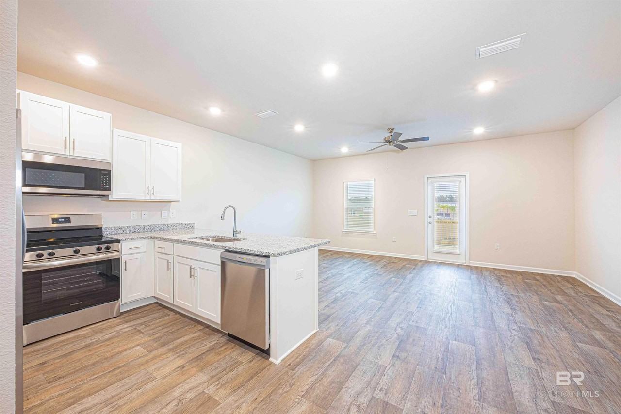 32195 Emanicipation Cir - Photo 3 of 23