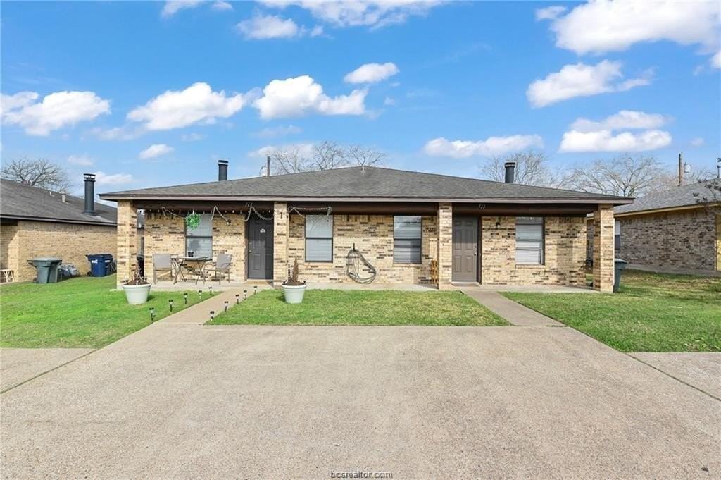 705 San Benito Drive Drive - Photo 3 of 13