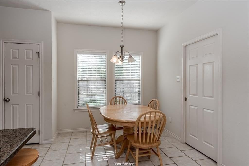 1582 Woodbine Ct - Photo 5 of 16