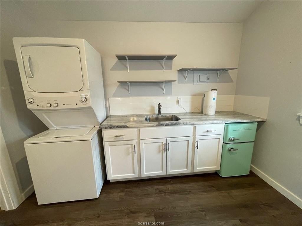 408 North Ave E - Photo 4 of 6