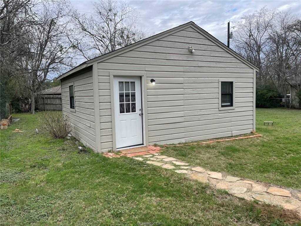 408 North Ave E - Photo 6 of 6