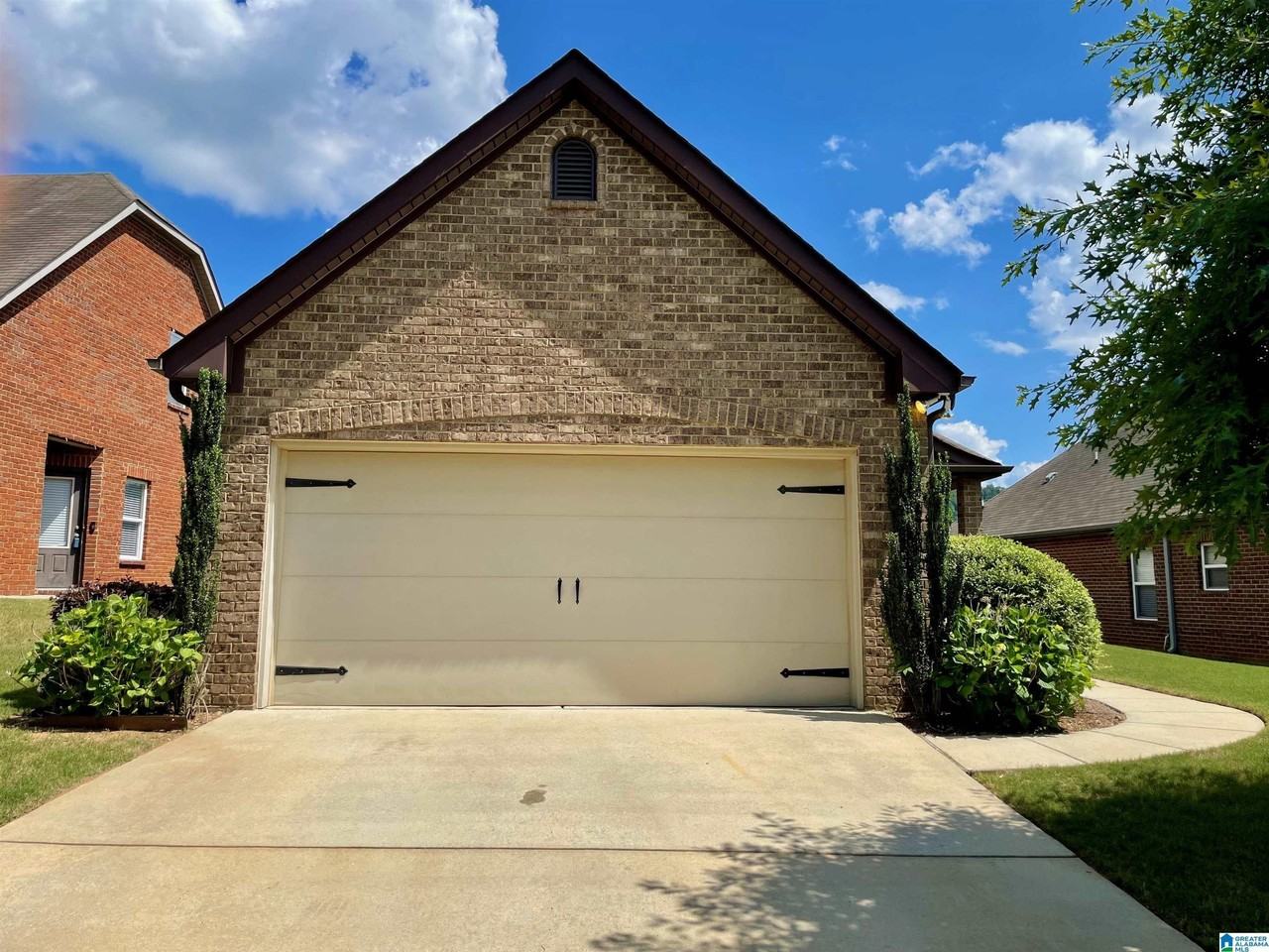 Oxmoor Glen Dr - Photo 2 of 24