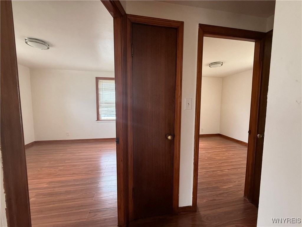 246 Crisfield Ave - Photo 7 of 23