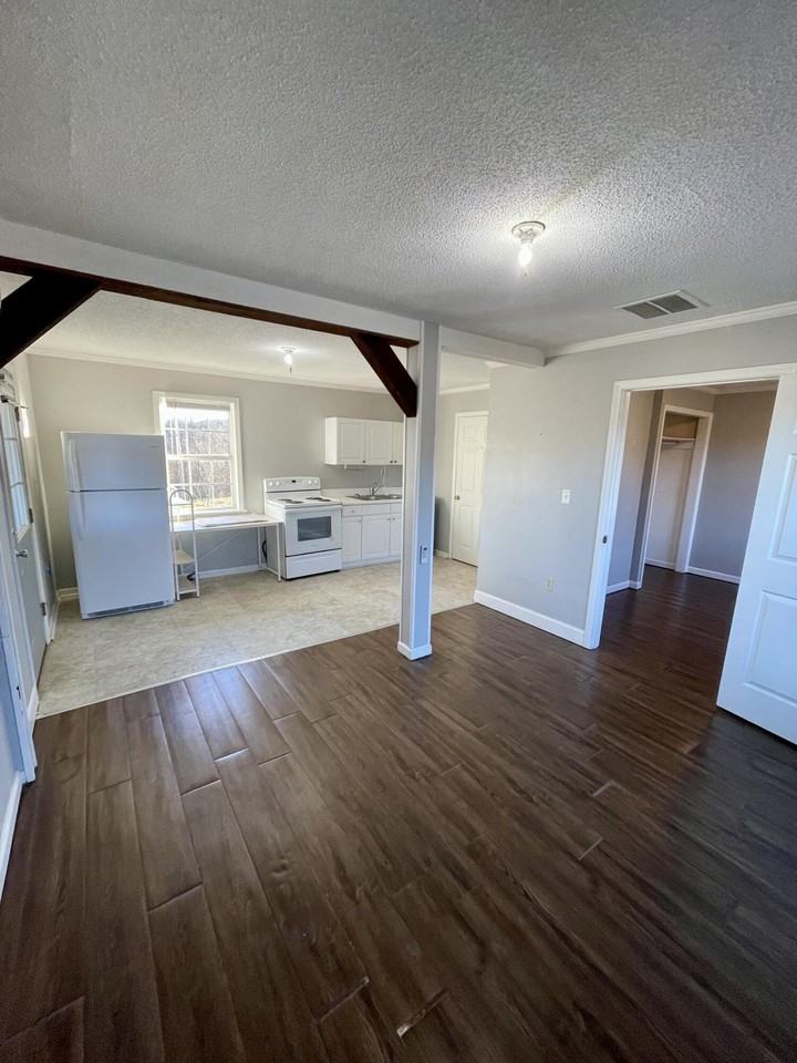 258 Rock Creek Rd - Photo 3 of 11