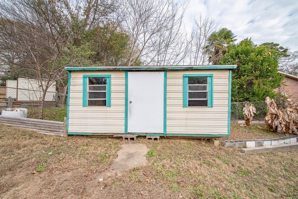 6503 Horner Dr - Photo 6 of 33