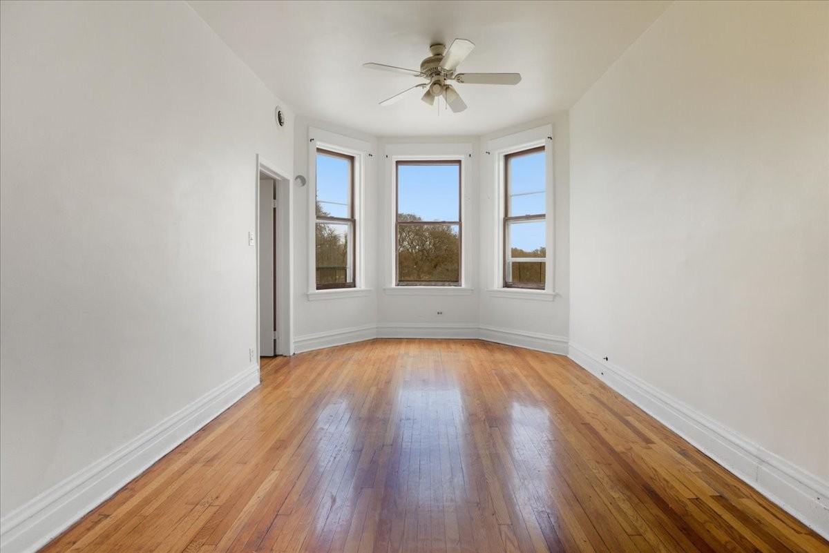 3133 W Augusta Blvd #3E - Photo 2 of 11