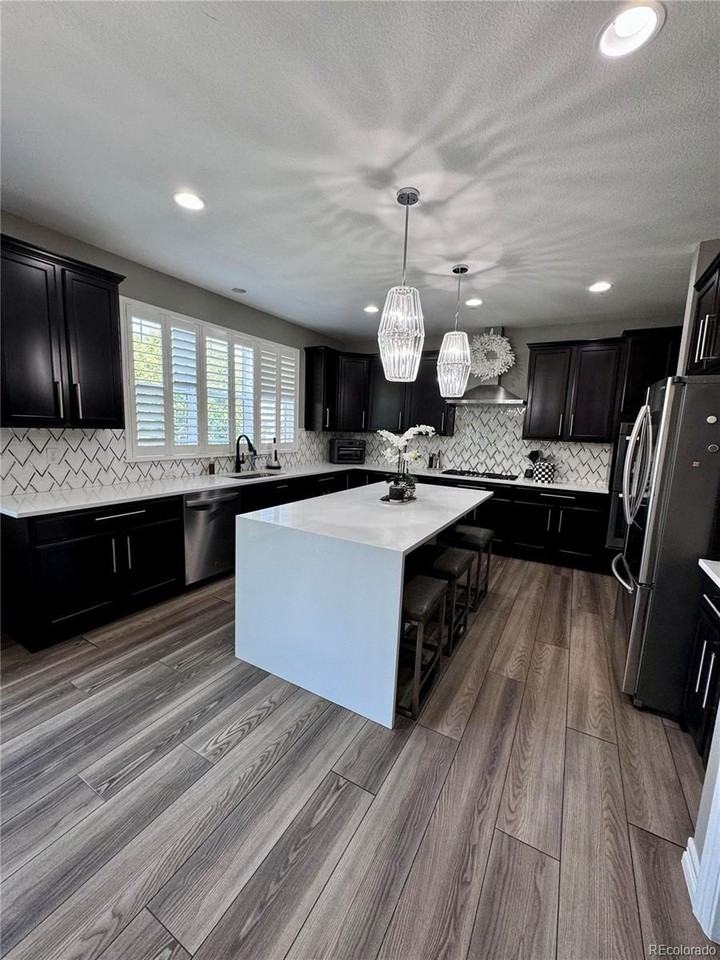 25447 E Arbor Dr - Photo 4 of 47