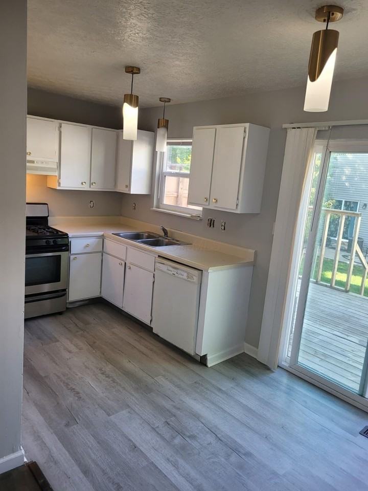 872 Upholland Ln Unit 12d #12D - Photo 6 of 18