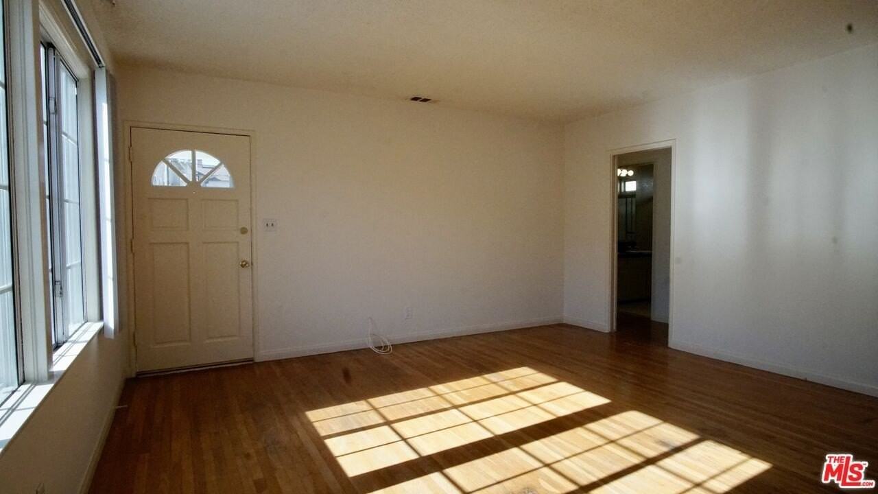 206 S Prospect Ave - Photo 4 of 9