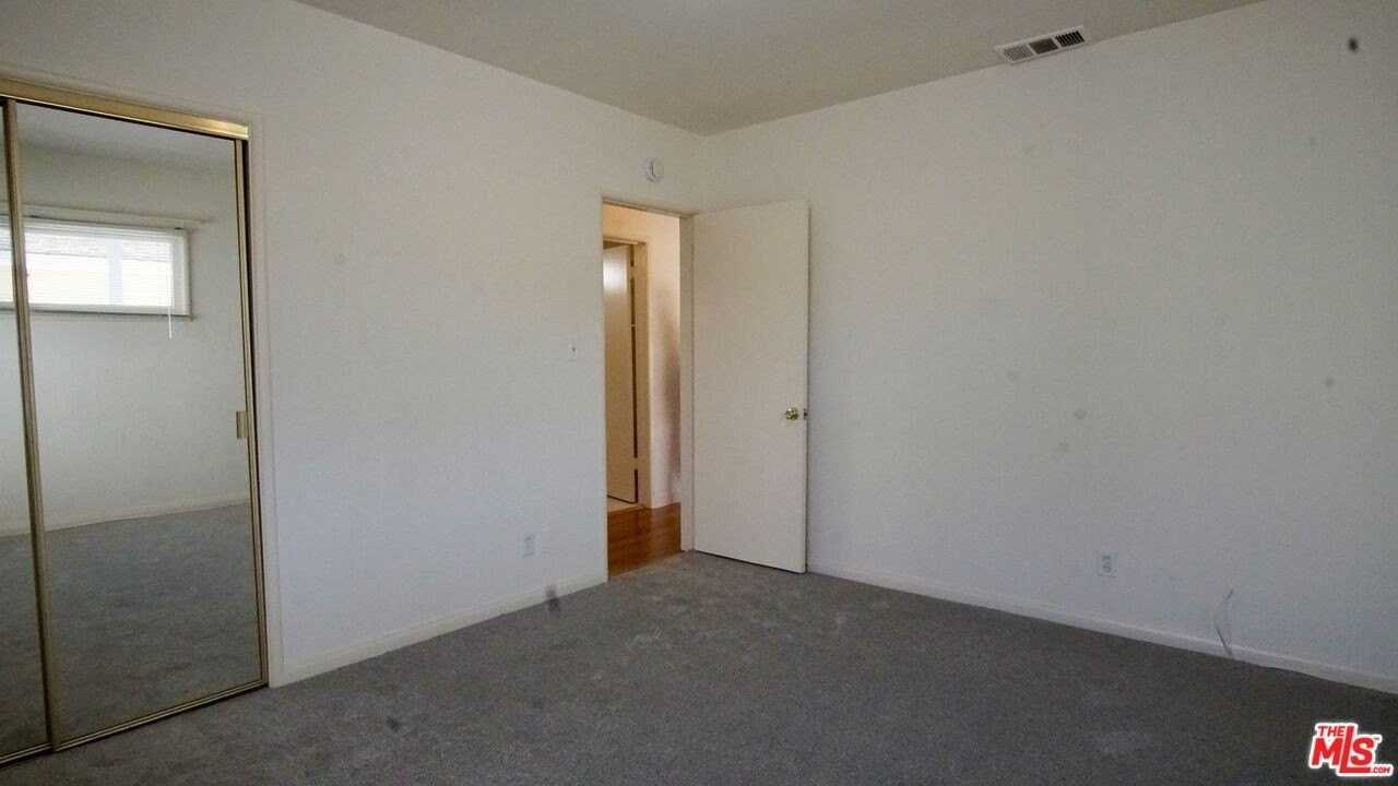 206 S Prospect Ave - Photo 6 of 9