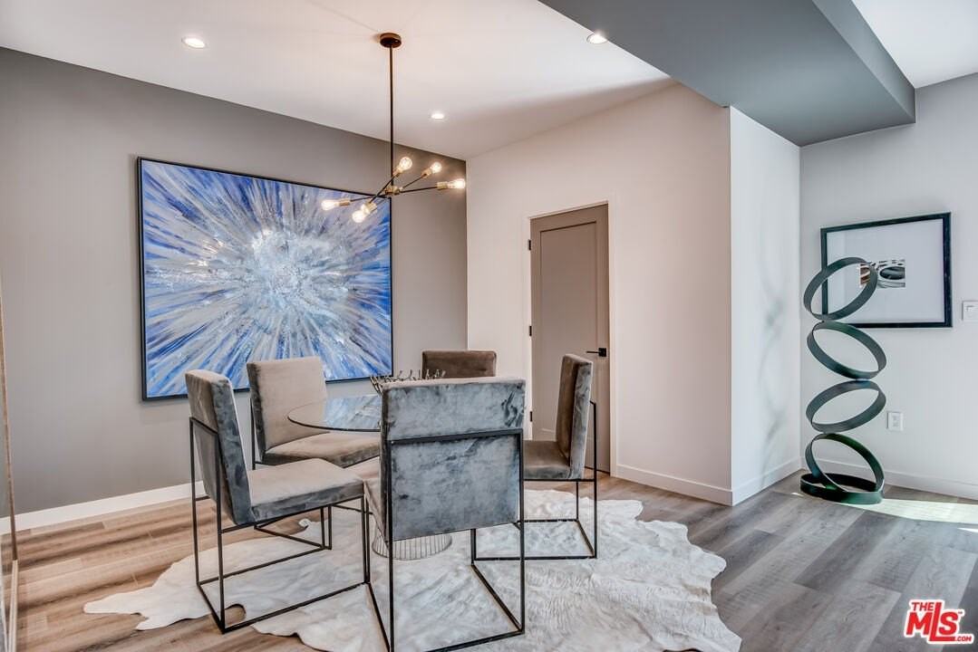 13028 Calvert St - Photo 5 of 18