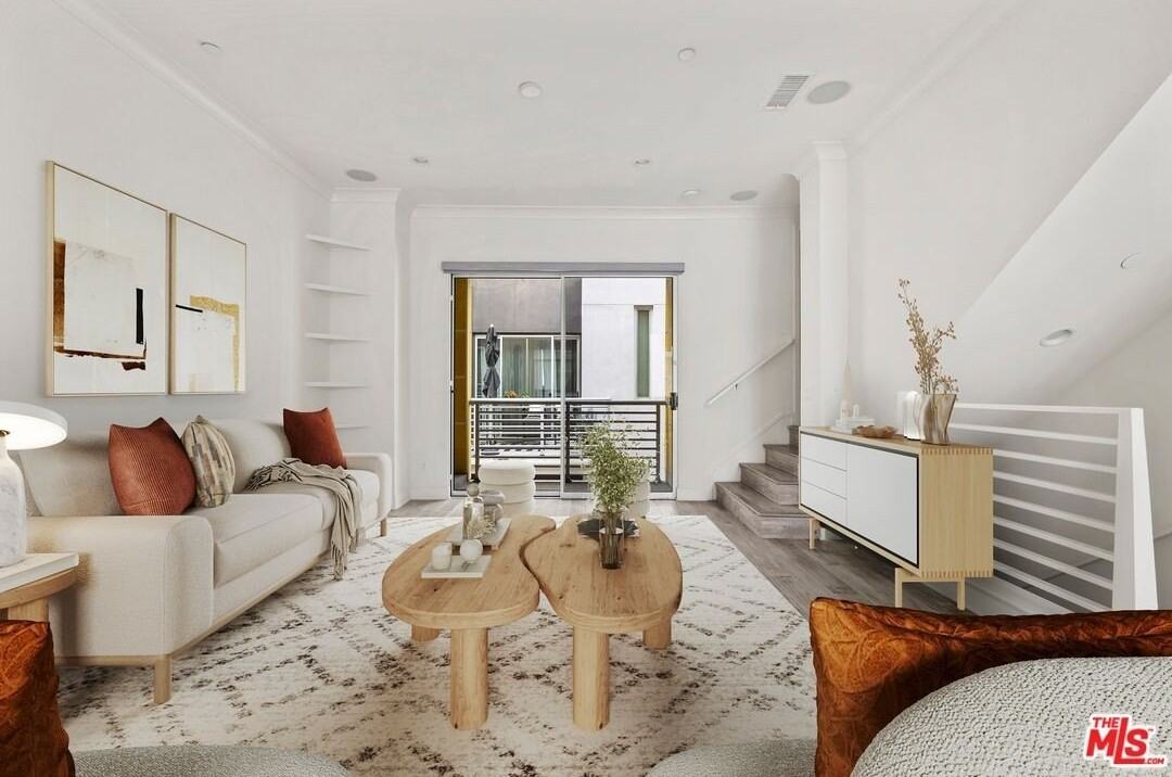 2205 Selig Dr - Photo 4 of 18