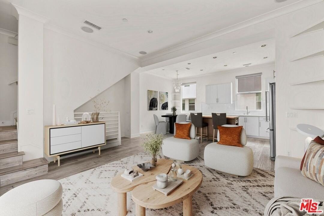 2205 Selig Dr - Photo 6 of 18