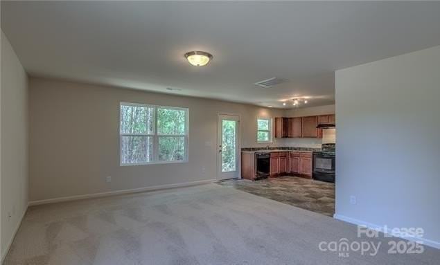 2040 E Park Dr - Photo 3 of 17