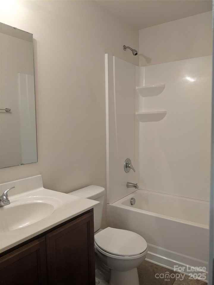 2040 E Park Dr - Photo 7 of 17