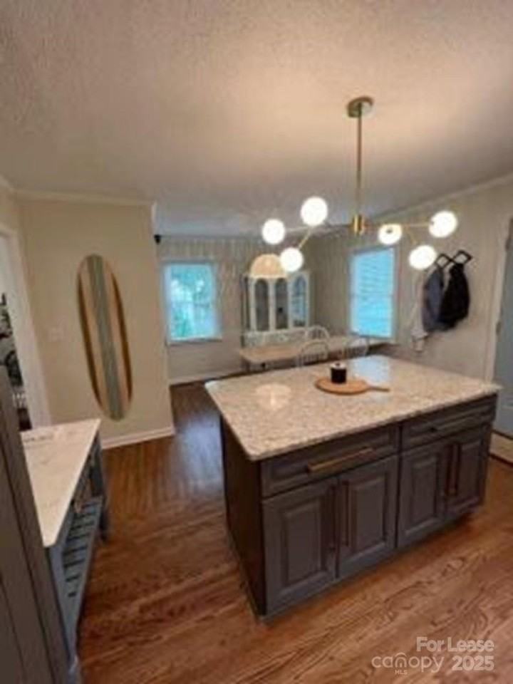 312 Greenwood Ave - Photo 4 of 10