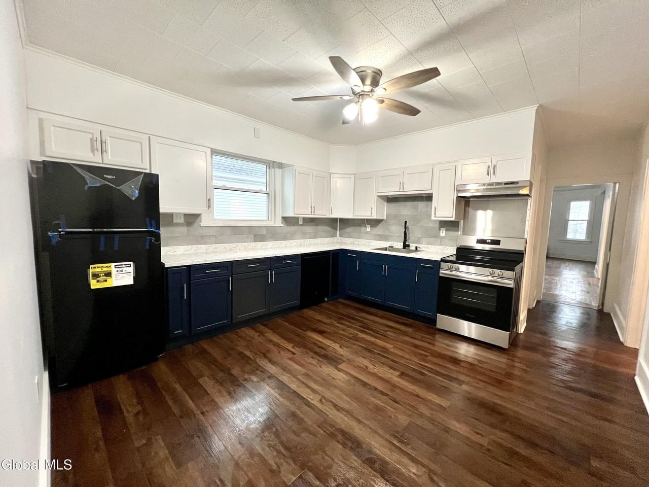 83 Arnold Ave 2nd Fl #2ndFL - Photo 2 of 22