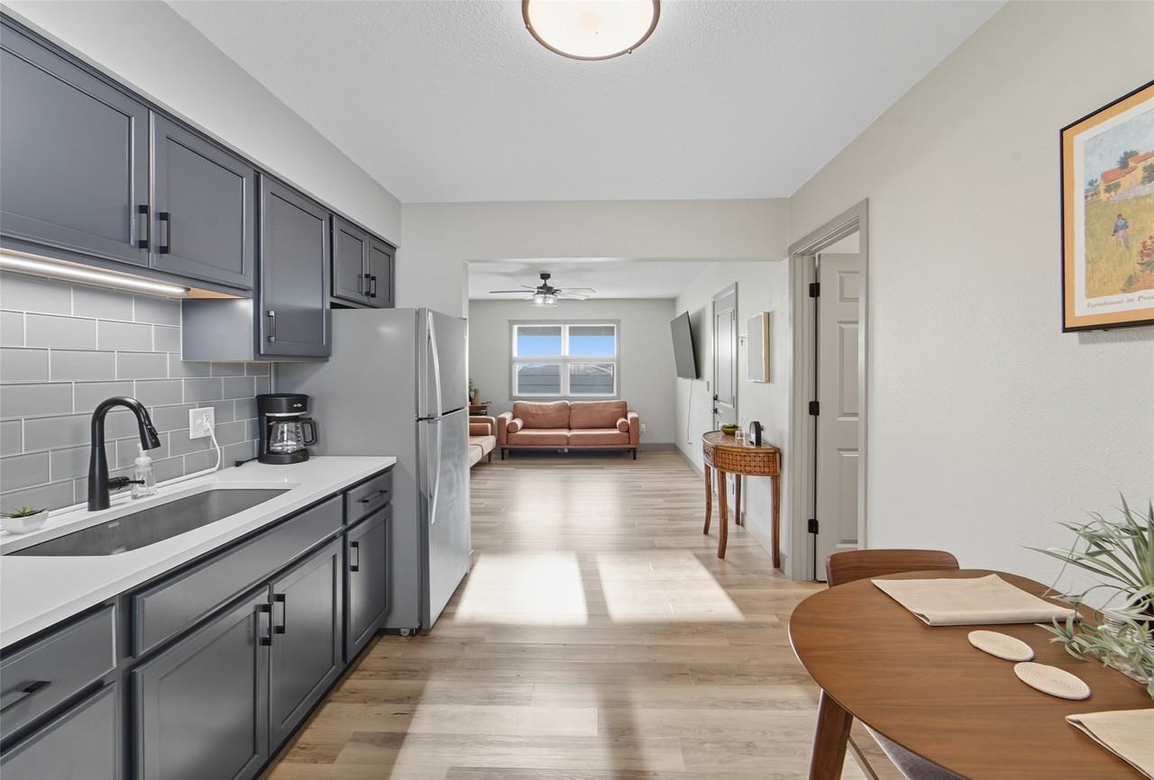 203 3rd St Se Apt 2b #2B - Photo 4 of 10