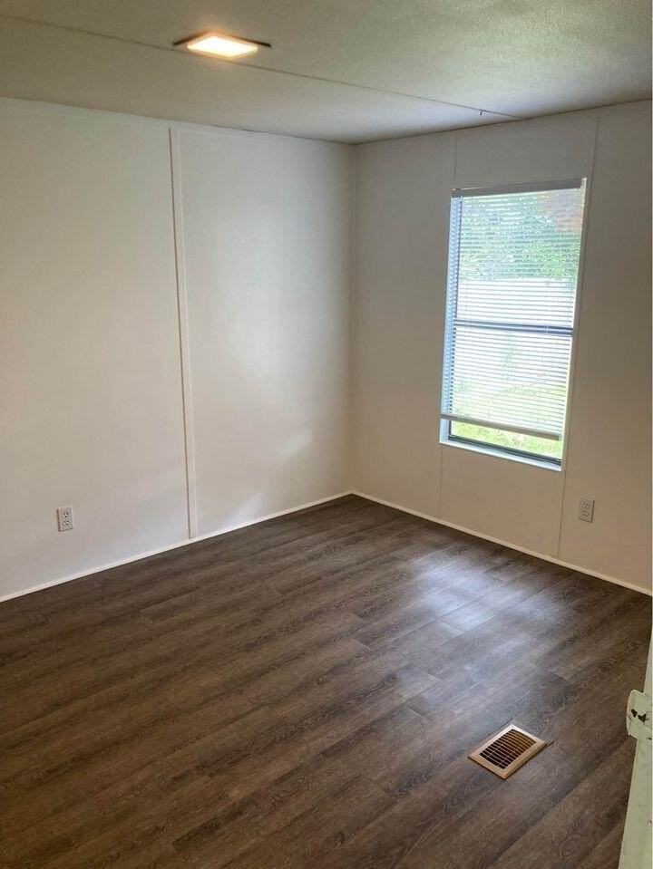 1726 Eagle Bay Ln - Photo 6 of 12