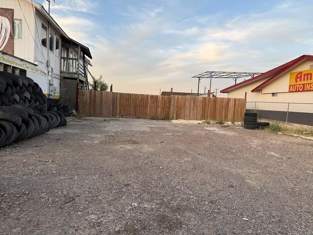 2985 El Indio Hwy - Photo 2 of 4