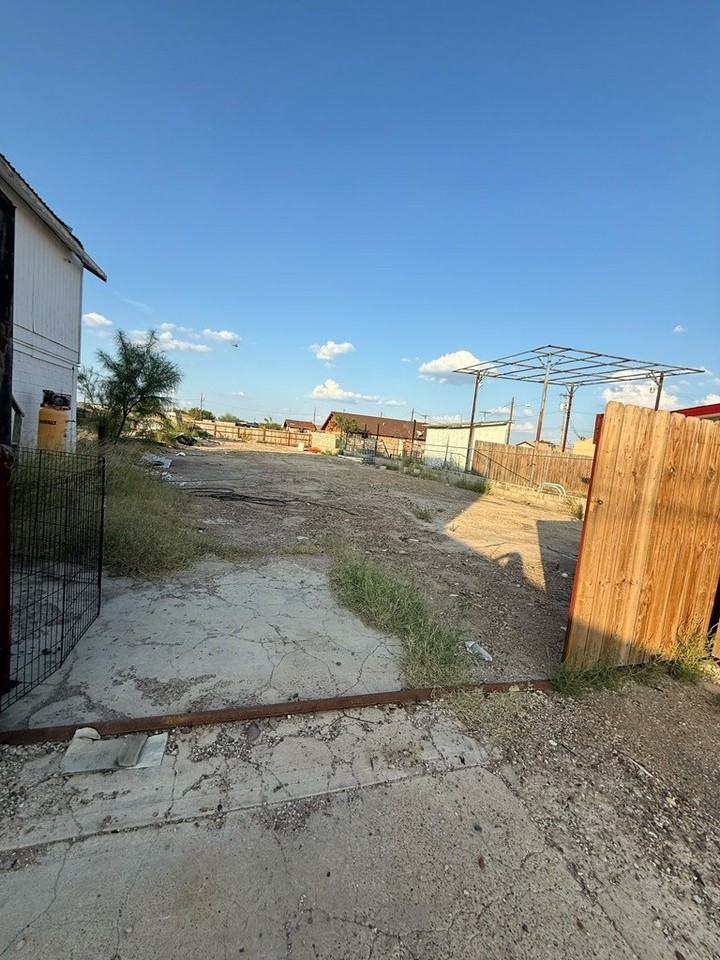 2985 El Indio Hwy - Photo 4 of 4