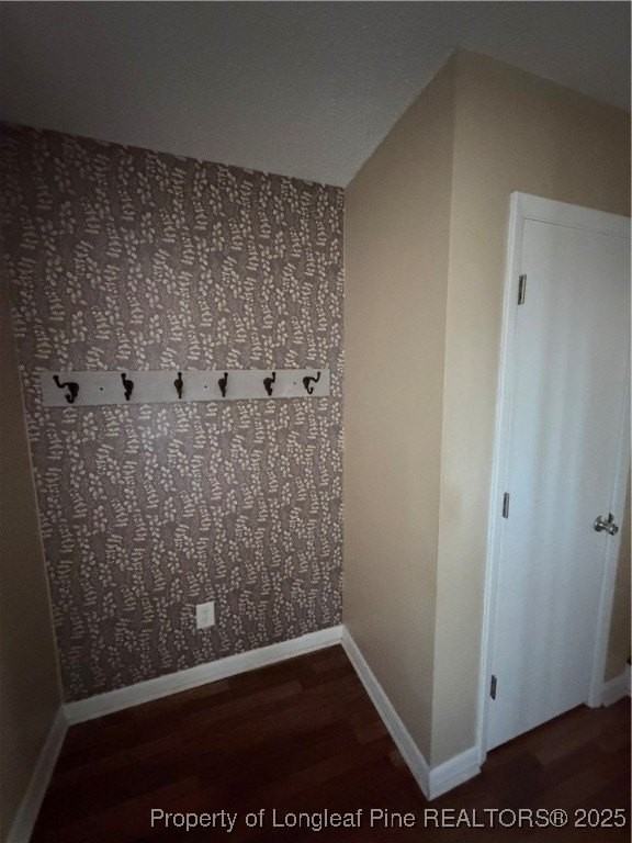 4946 Pinewood Dr - Photo 4 of 45