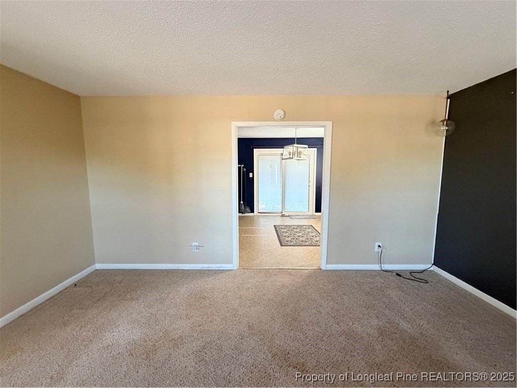 4946 Pinewood Dr - Photo 7 of 45